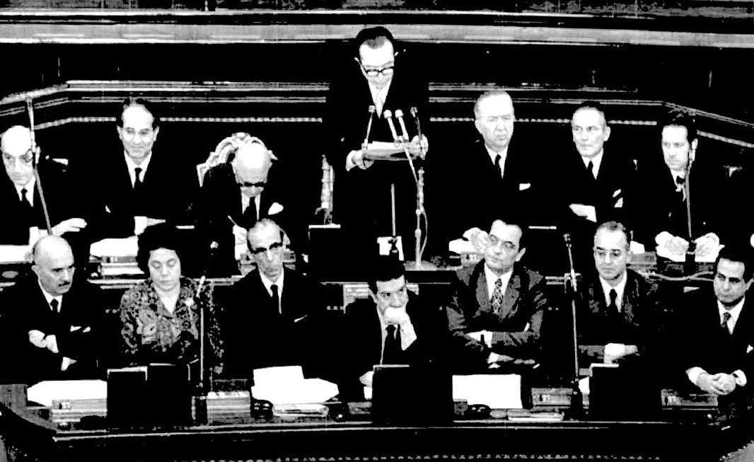 Andreotti illustra al Parlamento il suo programma di governo.