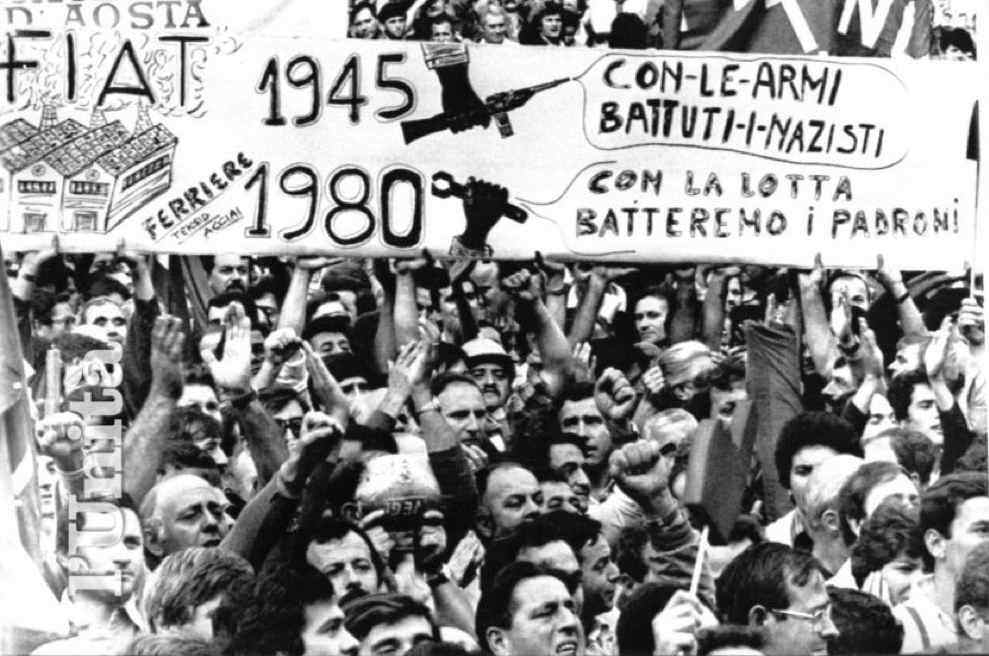 Manifestanti a Torino durante lo sciopero generale dei metalmeccanici del 25 settembre 1980.
