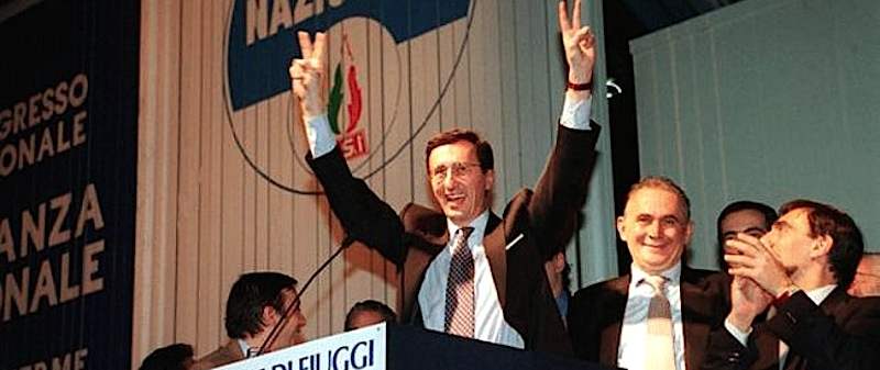 Fini appena eletto segretario di Alleanza nazionale nata al congresso di Fiuggi del gennaio 1994.