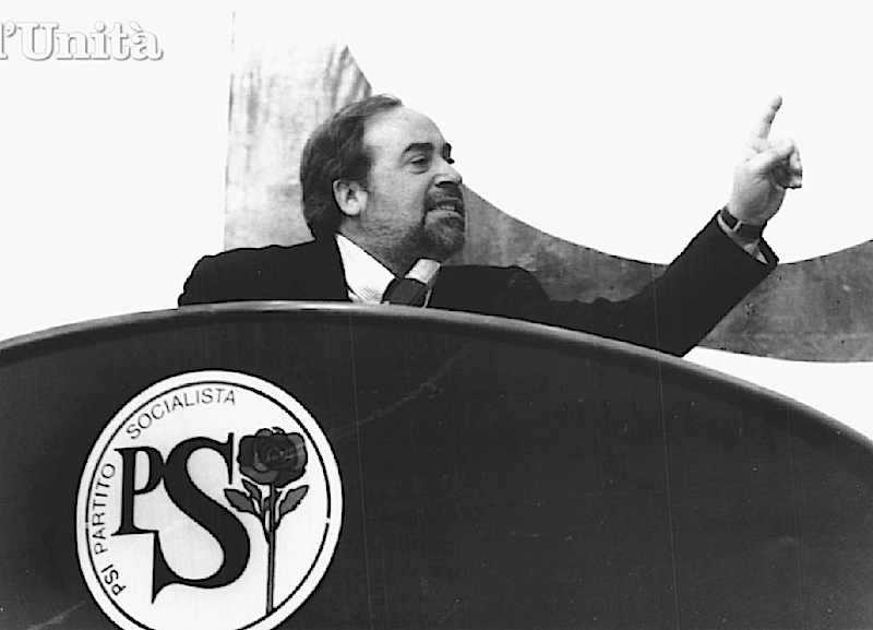 Ottaviano Del Turco segretario del Nuovo Psi, nato nell'Assemblea nazionale del 28 gennaio 1994.